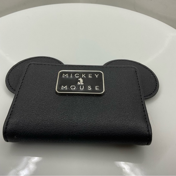 Disney Mickey Mouse black/red snapped card wallet - Picture 3 of 6